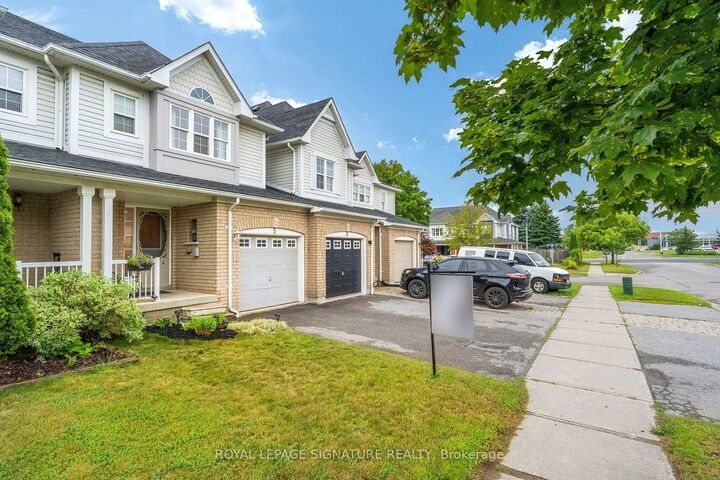 Property Photo: 5 Fawcett Avenue ON L1R 2Z4