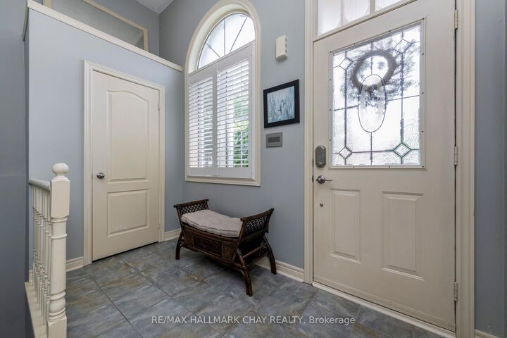 Property Photo:  22 Peter Street  ON L4N 5R2 