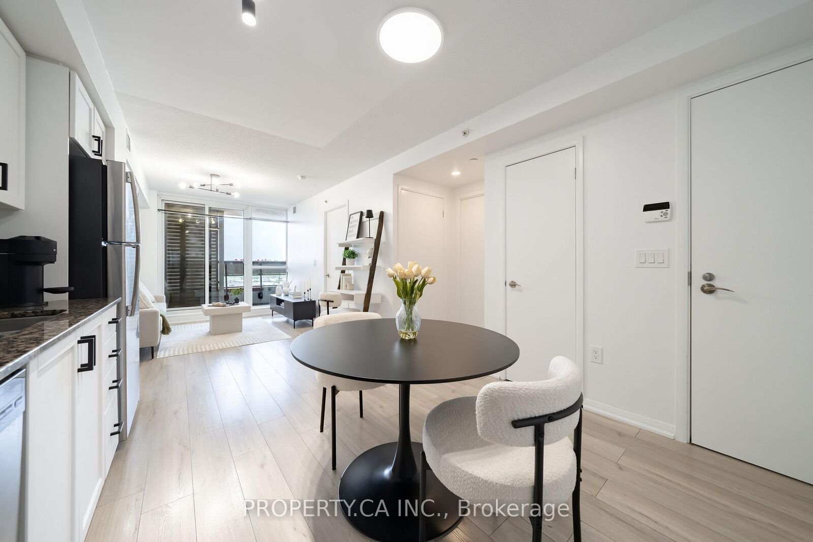 Property Photo: 830 Lawrence Avenue 1201 ON M6A 0A2
