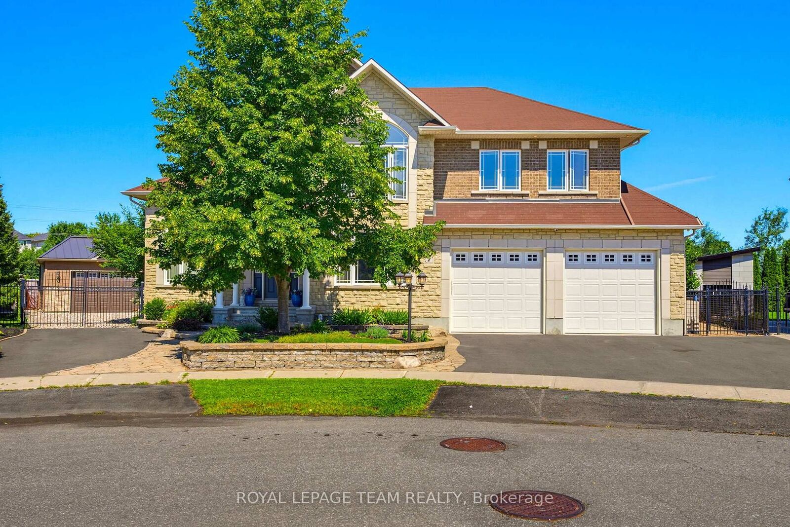 Property Photo:  7 Tradewinds Drive  ON K2G 6Y4 