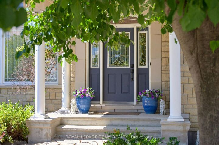 7 Tradewinds Drive — photo 1