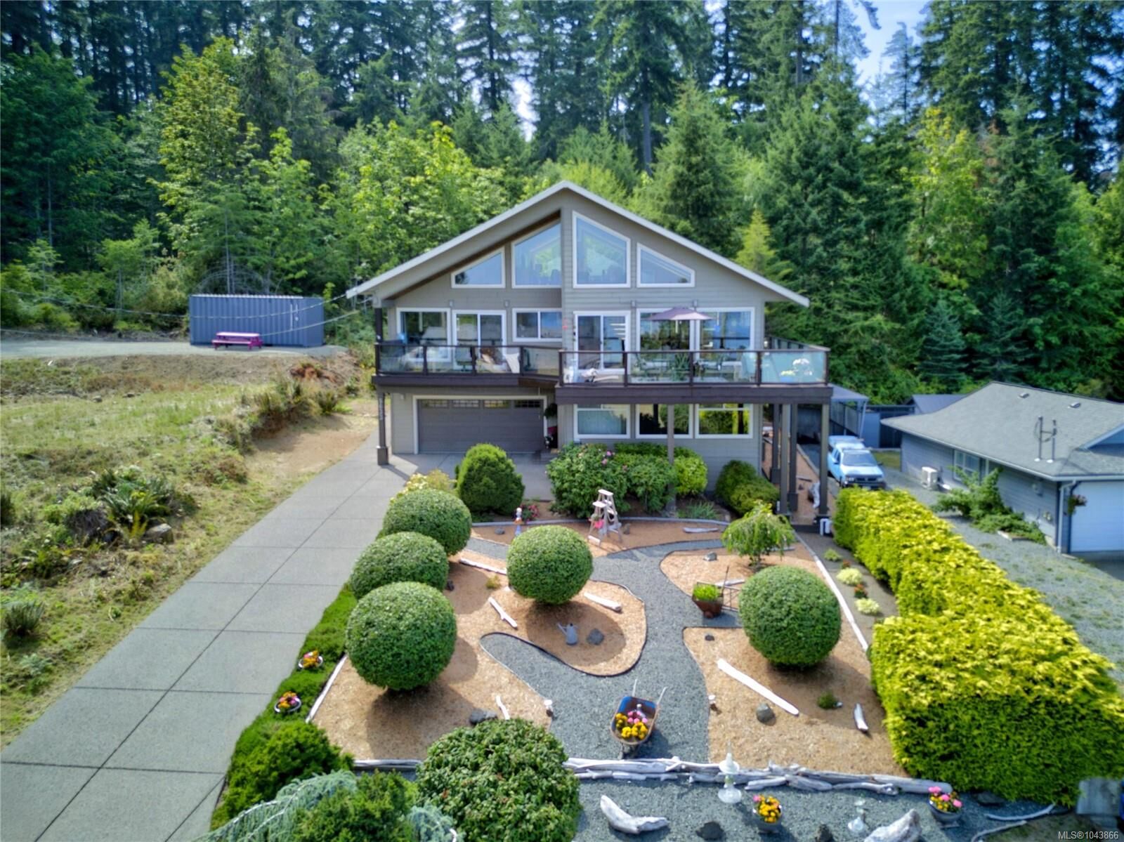 Property Photo: 5633 6th St BC V0R 3B0