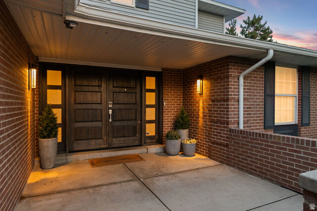Property Photo:  7609 S Country Manor Rd  UT 84121 