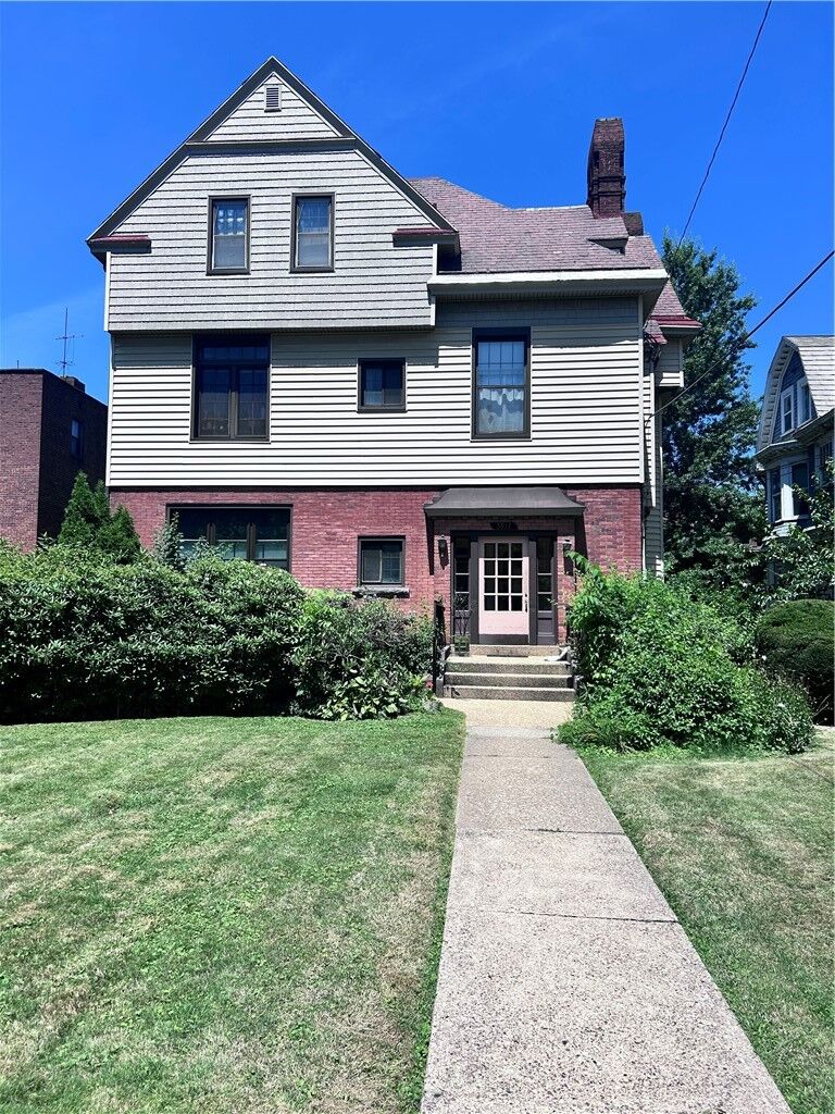 Property Photo:  5917 Walnut St 1  PA 15232 