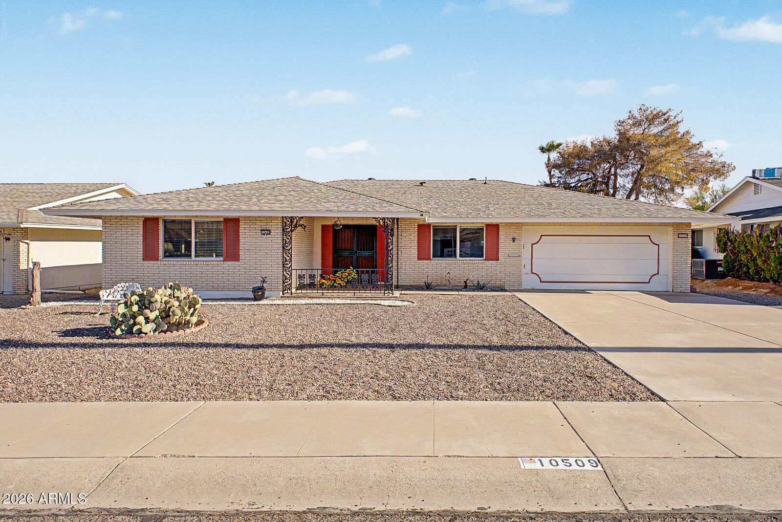 Property Photo: 10509 W Mission Lane AZ 85351