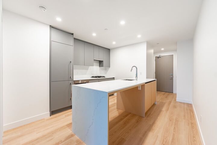 Property Photo: 7977 Lansdowne Road 902 BC V6X 0X7