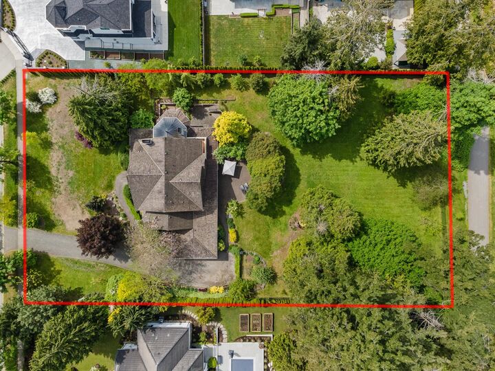 Property Photo: 16211 29 Avenue BC V3Z 9X4