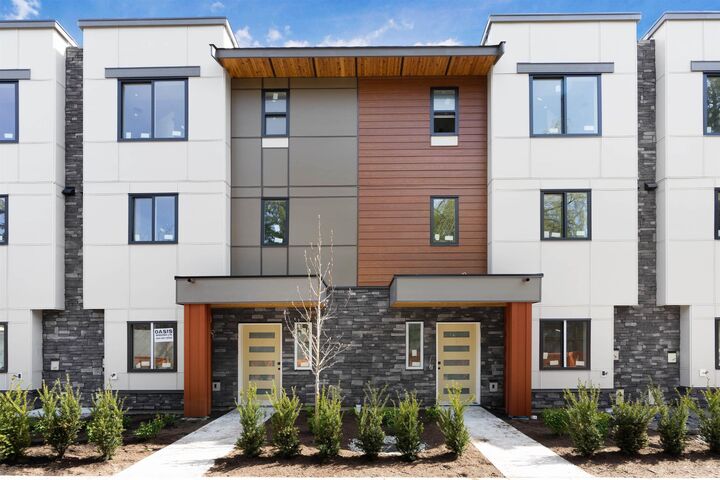 Property Photo: 15950 Alder Place 8 BC V4A 0C9