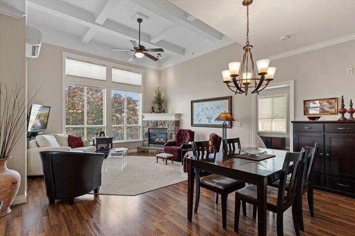Photo de la propriété: 8955 Edward Street 403 BC V2P 4E2