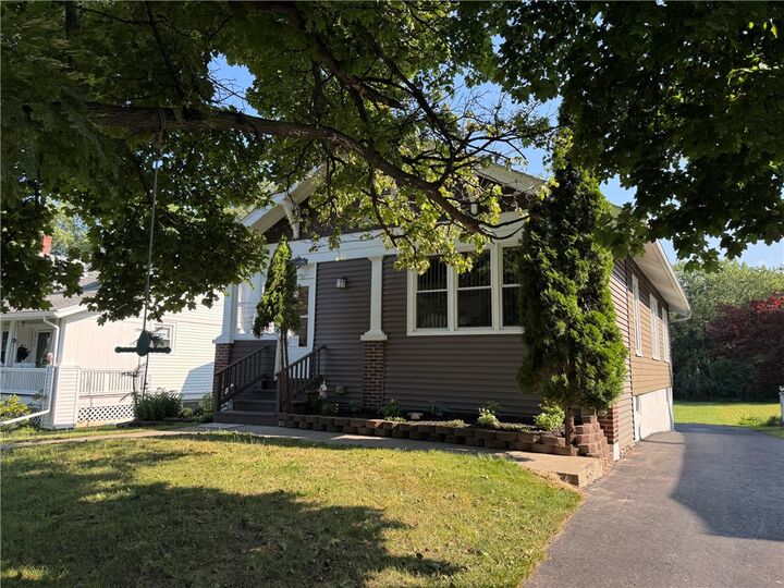 Property Photo:  891 County Road 4 Road  NY 14456 
