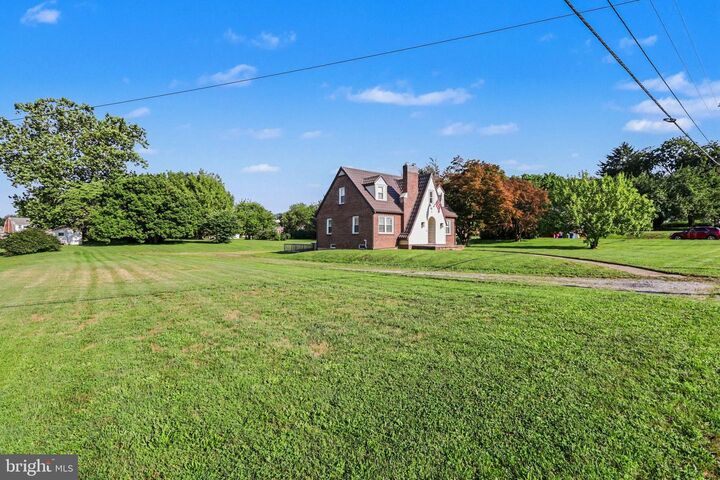 Property Photo:  2740 N George Street  PA 17406 