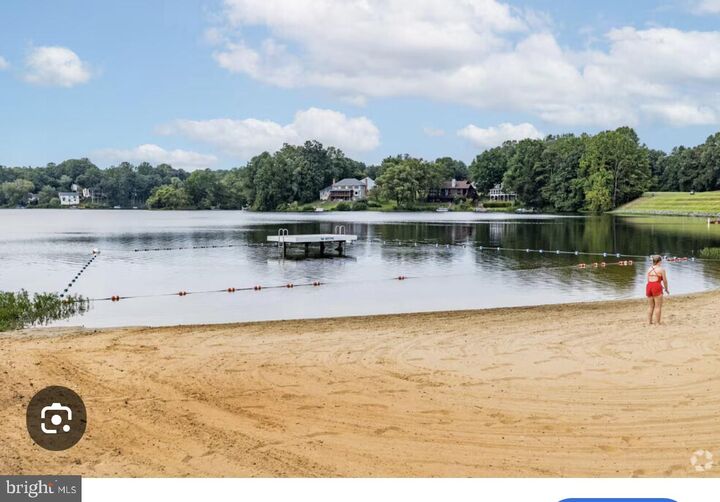 Property Photo: 16047 Fairway Drive VA 22025