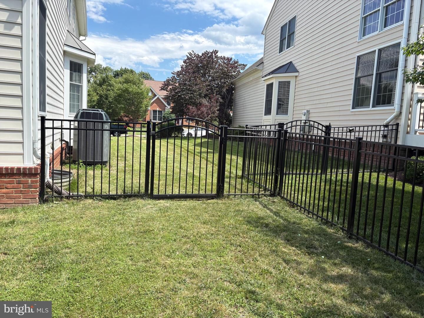 Property Photo: 5920 Interlachen Court VA 20169