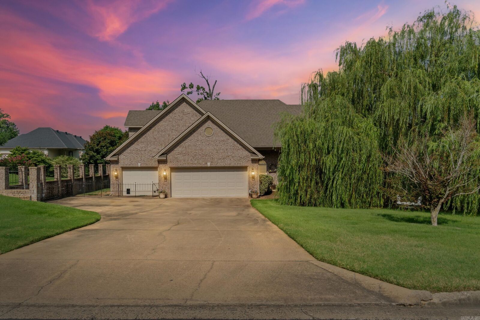 Property Photo:  7225 E Worth Ave  AR 72019 