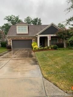 Property Photo:  1140 Avalon Place  NC 28104 
