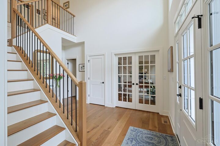 Property Photo: 5869 Buckingham Lane OH 45040