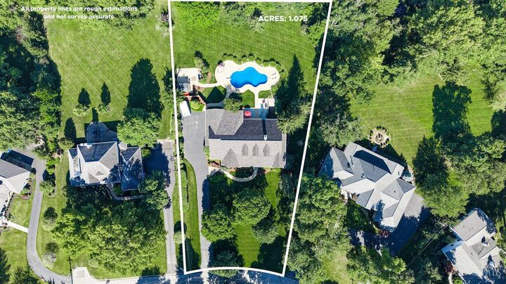 Property Photo:  8000 Chinquapin Lane  OH 45243 