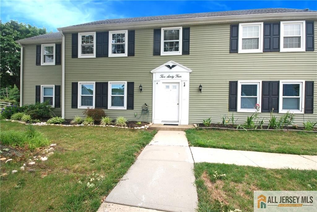 Property Photo:  264 Middlebury Lane A  NJ 08831 