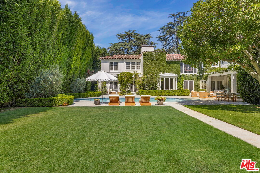 Property Photo:  612 Lorraine Blvd  CA 90005 