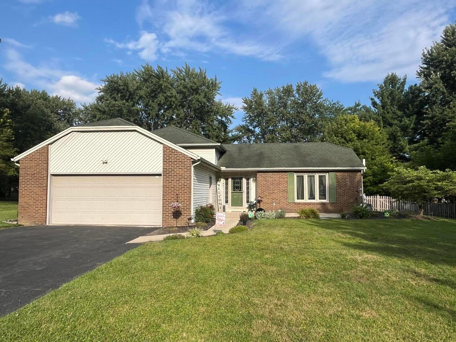 Property Photo:  11900 Huntington NW Way  OH 43147 