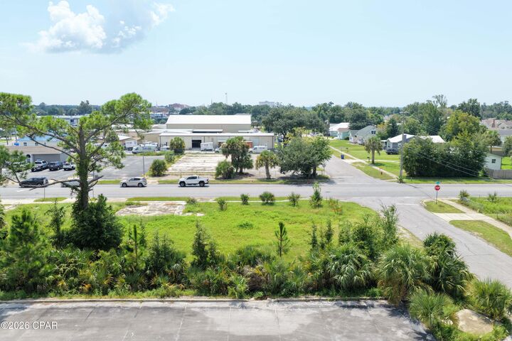 Property Photo:  14 W 11th Street  FL 32401 