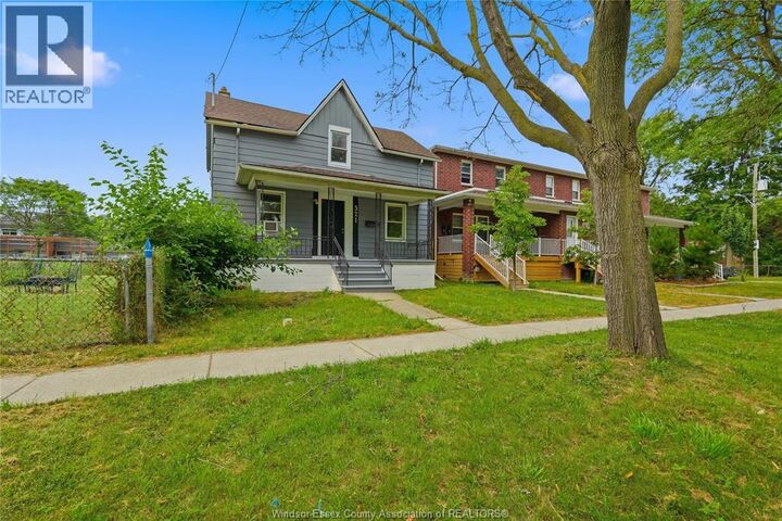 Property Photo:  521 Brock Street  ON N9C 2T1 