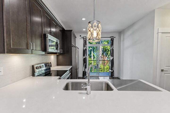 Property Photo:  14271 60 Avenue 22  BC V3X 2N4 