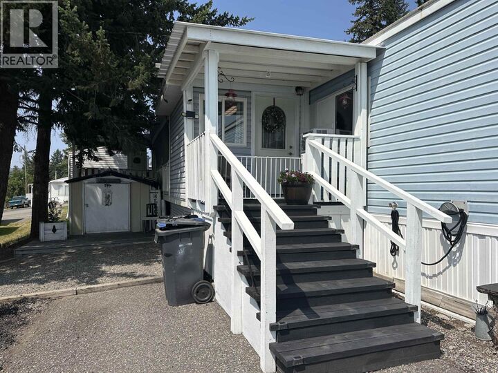 Property Photo: 770 11th Avenue 11 BC V2G 2M4