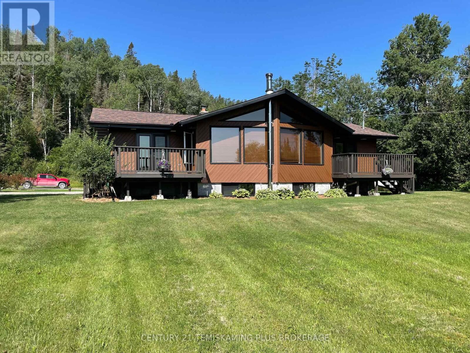 Property Photo:  805519 Hooper Road  ON P0J 1P0 
