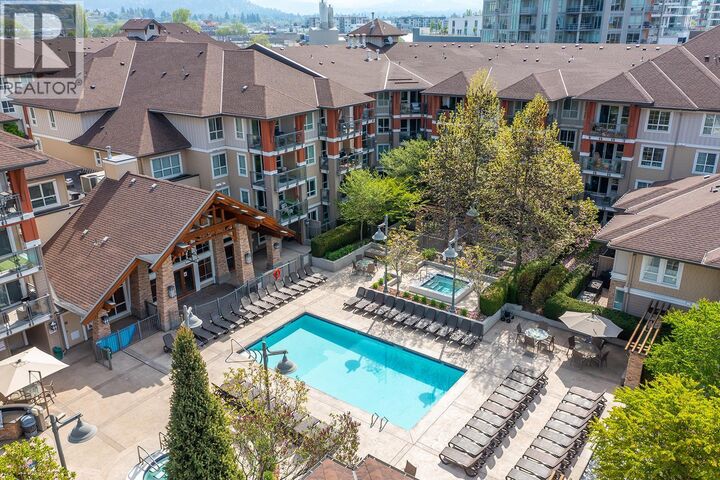 Property Photo: 1089 Sunset Drive 208 BC V1Y 9Z3