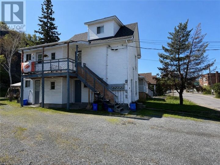 Property Photo:  278 Mountain Street  ON P3B 2T7 