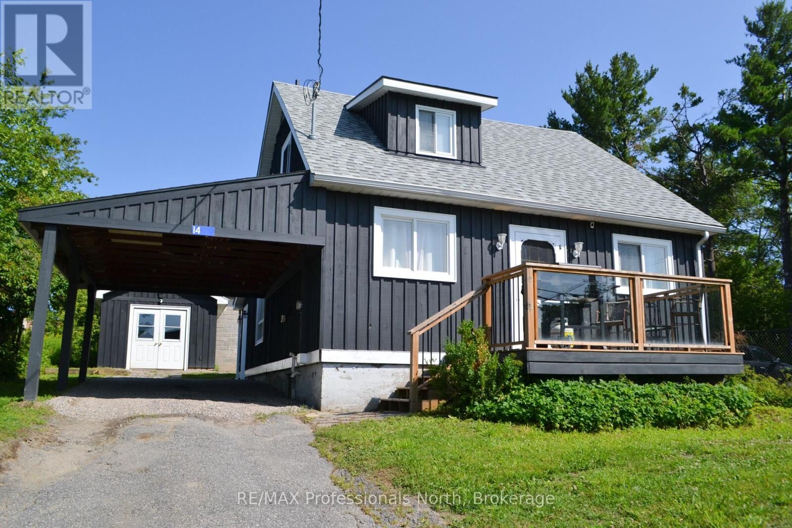 Property Photo:  14 Princess Street  ON P1H 1P2 