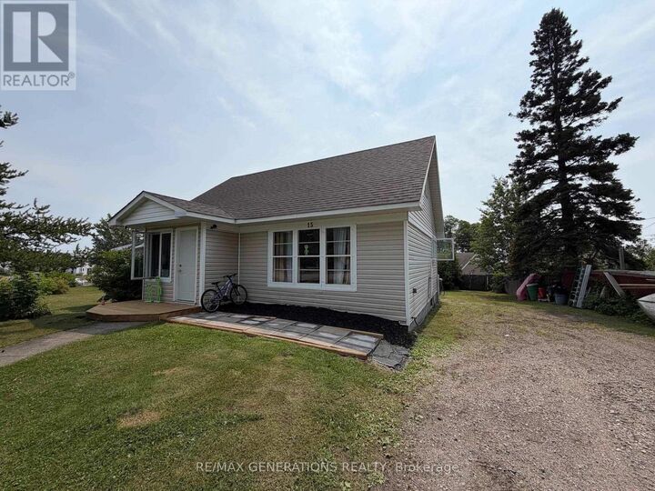 15 Princess Avenue — photo 1