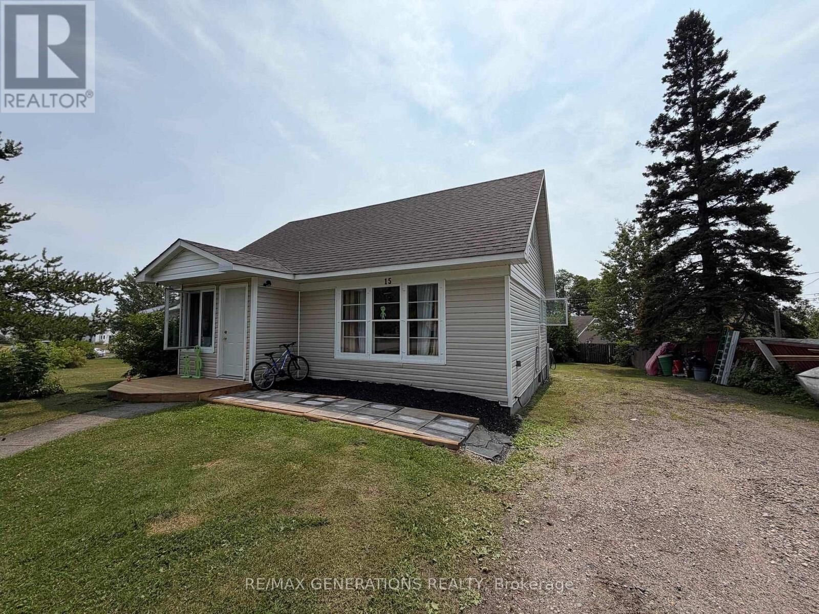 Property Photo:  15 Princess Avenue  ON P0T 2W0 