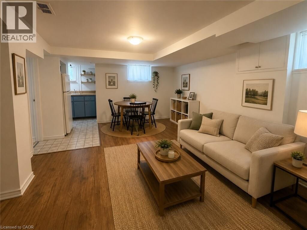 Property Photo:  15 Prospect Street South 2  ON L8M 2Y9 