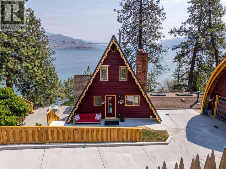 Property Photo: 6431 Renfrew Road BC V0H 1X7