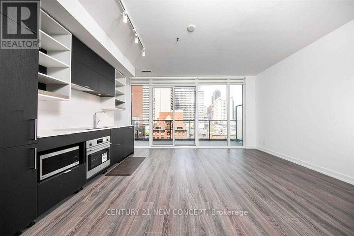 Property Photo: 20 Edward Street 520 ON M5G 0C5