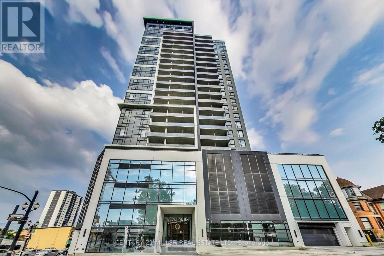 Property Photo:  15 Queen Street South 12  ON L8P 0C6 
