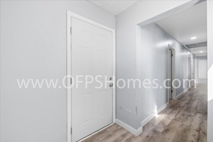 Property Photo:  13885 Fl-20  FL 32578 
