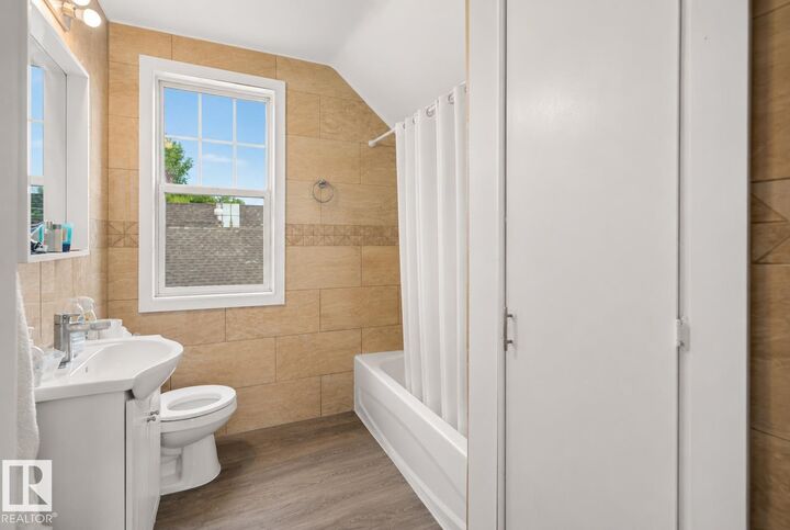 Property Photo: 9124 119 Avenue NW AB T8T 0C7