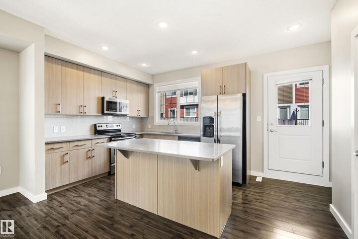 Property Photo: 2803 James Mowatt Trail SW 82 AB T6W 2P5