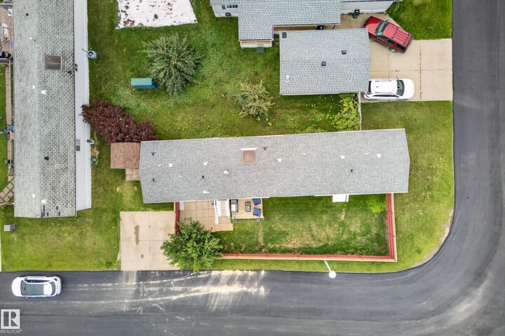 Property Photo:  3338 Lakeview Road NW  AB T5S 2R8 