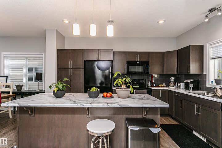 Property Photo:  21931 91 Avenue NW  AB T5T 6Z8 