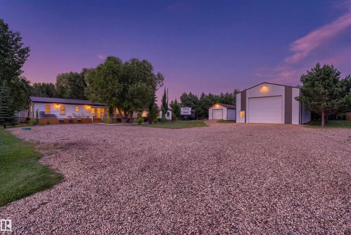 816 Baptiste Drive — photo 1