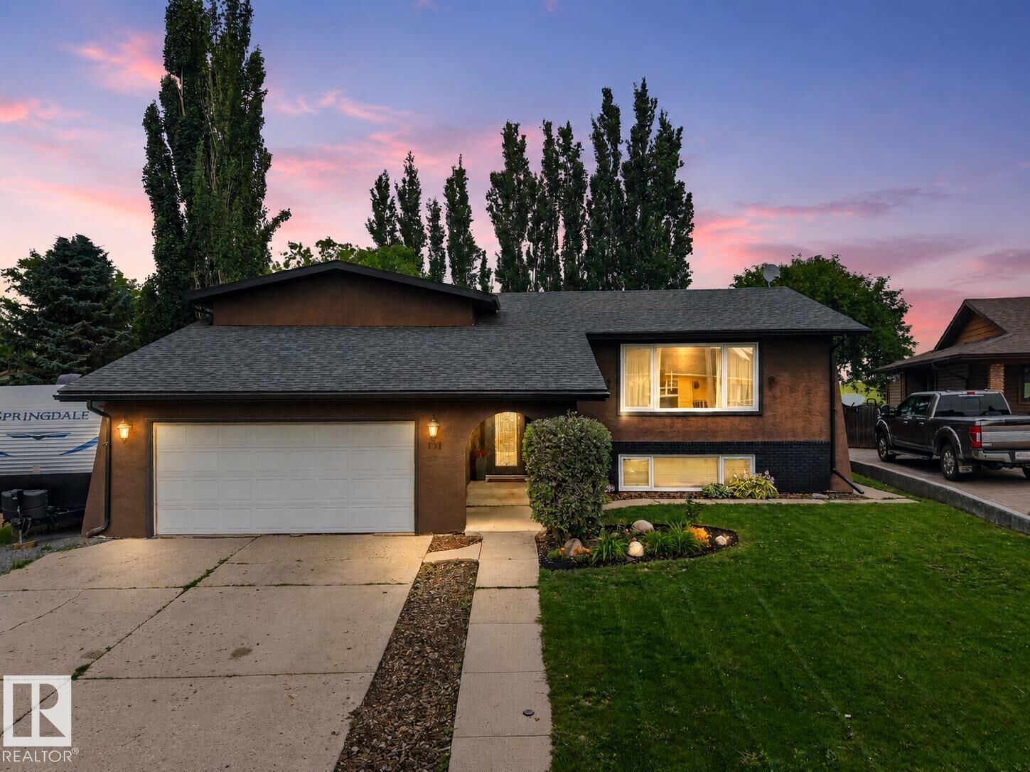 Property Photo:  131 Pine Drive  AB T9A 2V9 
