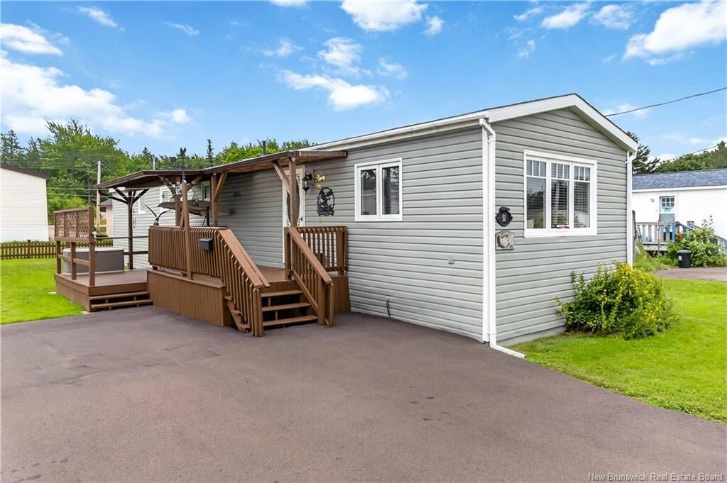 Property Photo:  51 Biddington Avenue  NB E1H 1B9 