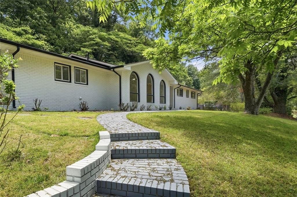 Property Photo:  1150 Chestatee Road  GA 30501 