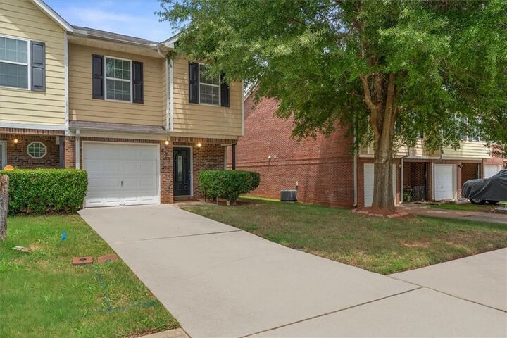 Property Photo: 255 Magnolia Gardens Walk GA 30253