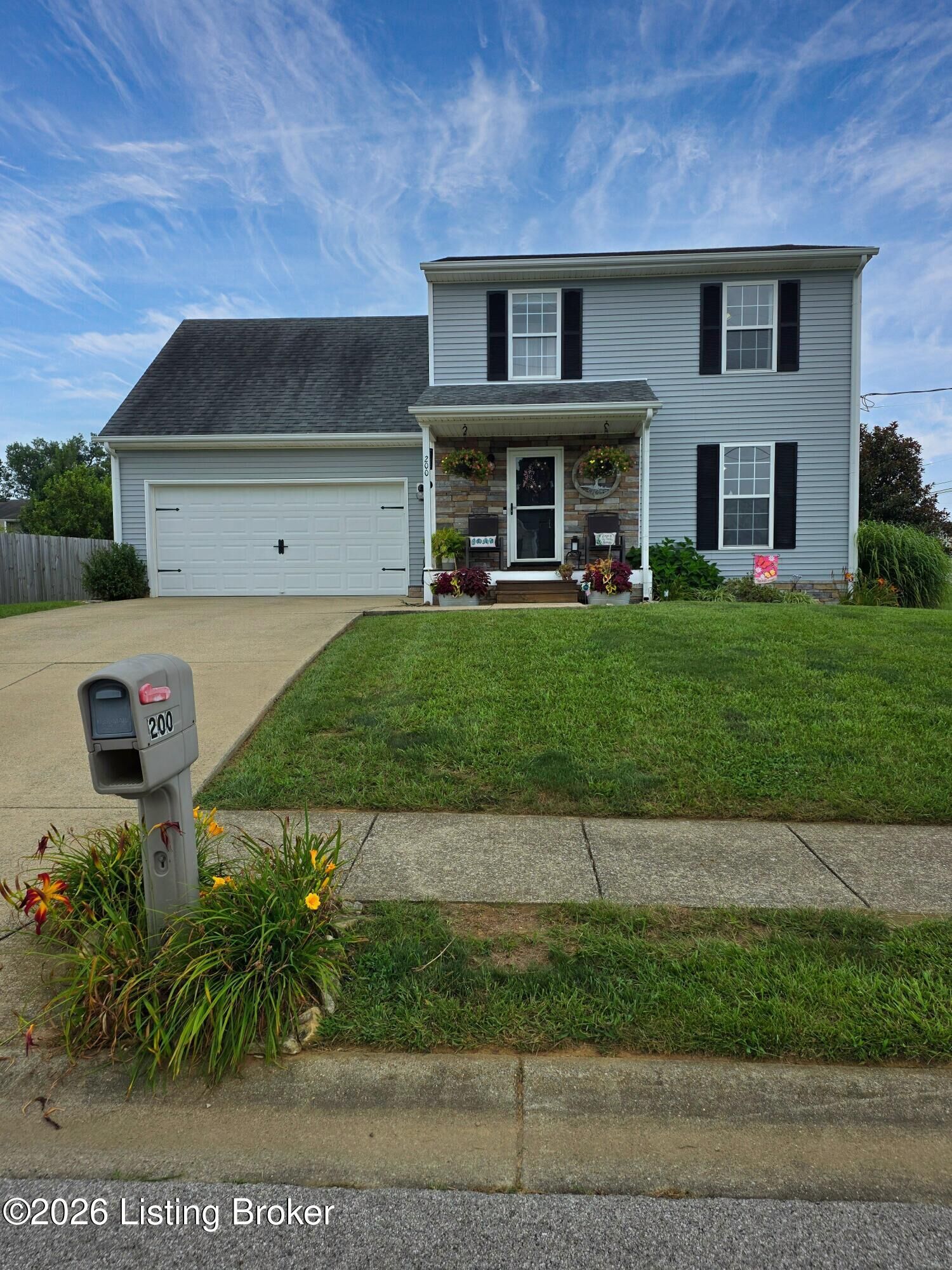 Property Photo: 200 Greenleaf Dr KY 42701