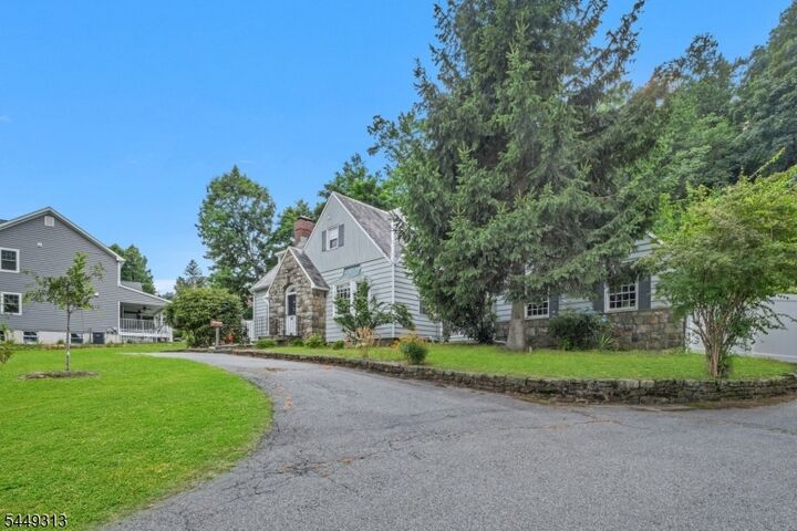 Property Photo:  85 Ann St  NJ 07801 